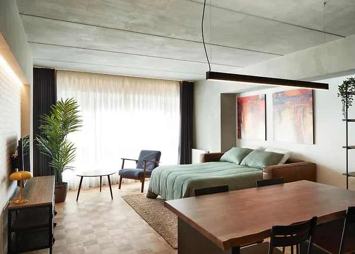 En Pleno Centro Y A 200m De La Playa